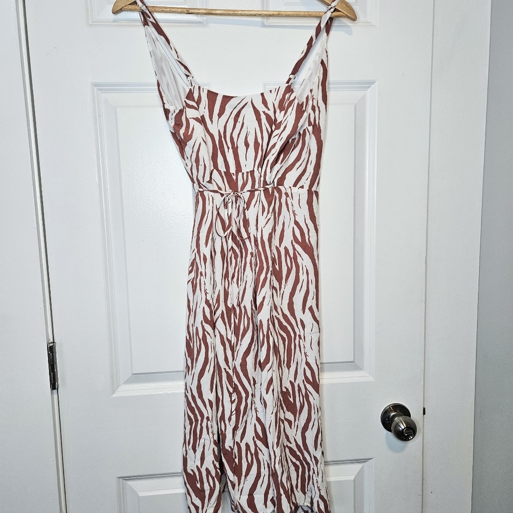 Rails Revolve Frida Rust Zebra Ruffle Wrap Midi Dress NWT XS - Picture 7 of 10
